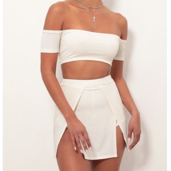 Lucy in the sky Two Piece set ✨ - Picture 4 of 9